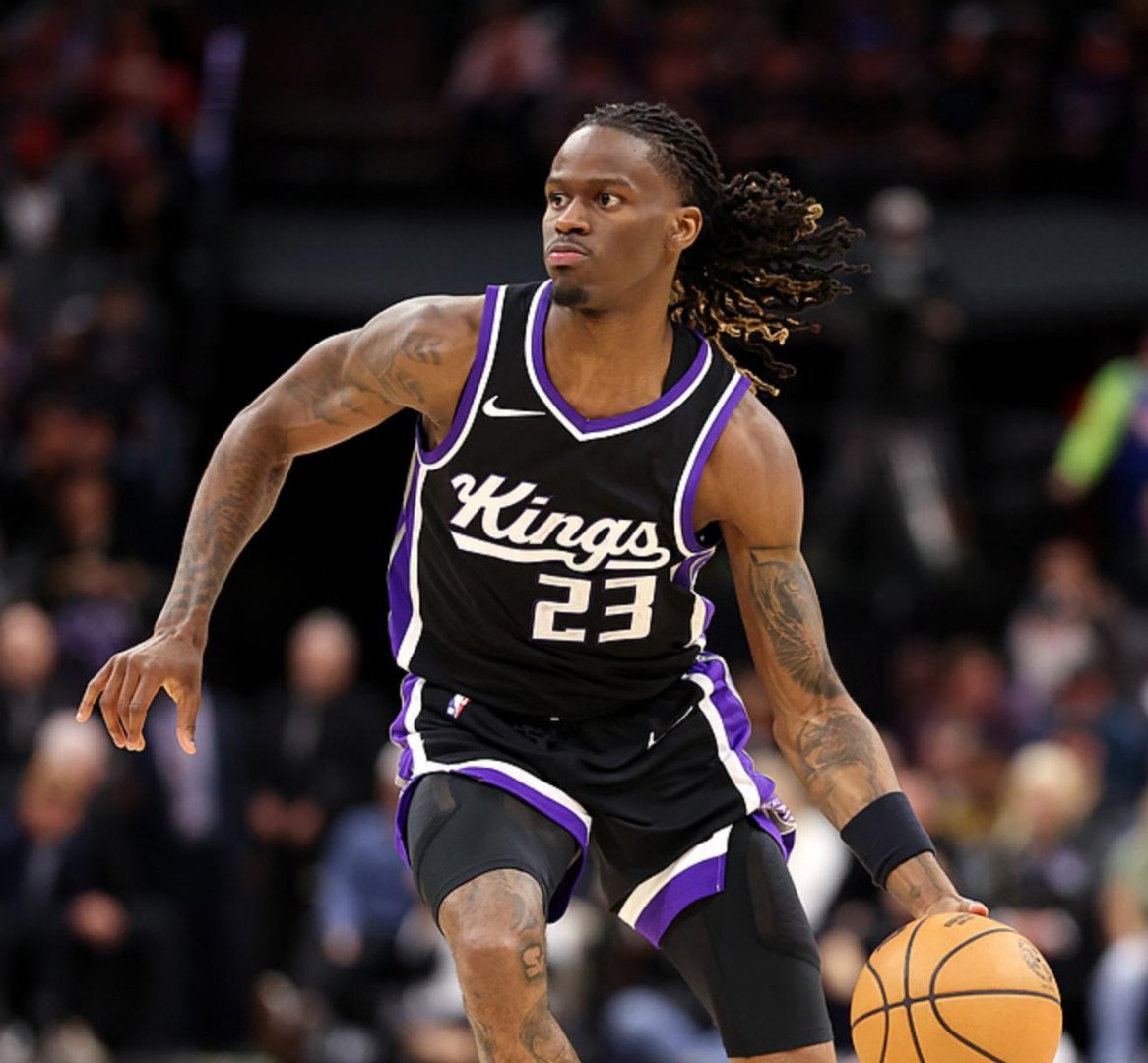 开云网页版登录入口-密尔沃基雄鹿迎欧超杯关键赛，冲刺阶段豪取连胜，悬念犹存，控场能力受关注