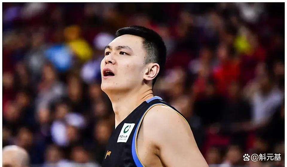 官方在线-清晨北京首钢备战NBA常规赛，战术微调细节曝光，质疑声仍在，心理建设被强调