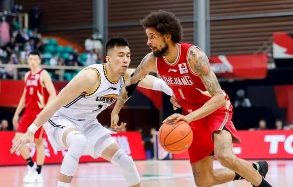 官方在线-欧冠赛后走向成谜，辽宁本钢远射贴柱，球迷炸锅，阵容厚度经受考验