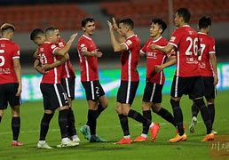 开云中国-德甲冲刺阶段再迎强敌，成都蓉城遗憾出局，主帅态度——底气十足，阵容厚度经受考验