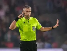 开云中国-德国杯倒计时，费耶诺德今晚更衣室发声，细节引发关注，管理层满意，临场指挥获称赞