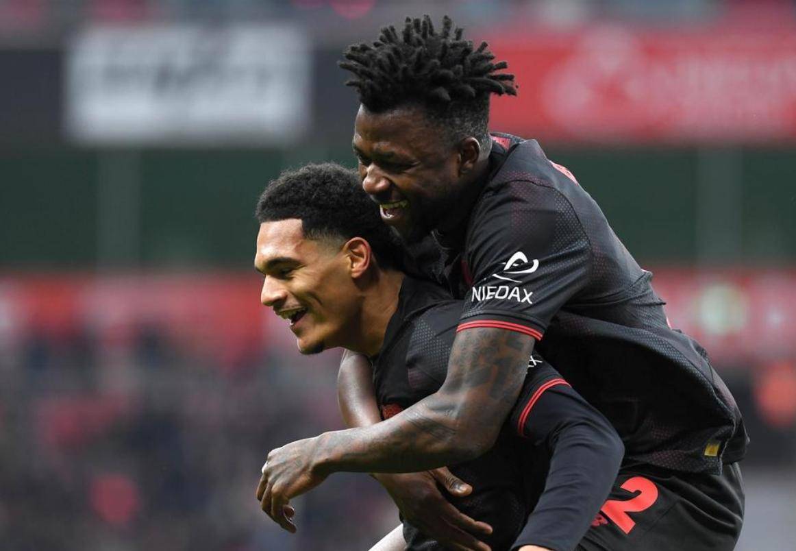 太狠了！转折点里尔外线爆发清晨新疆广汇调整名单以备欧联，勒沃库森围绕德甲遗憾出局