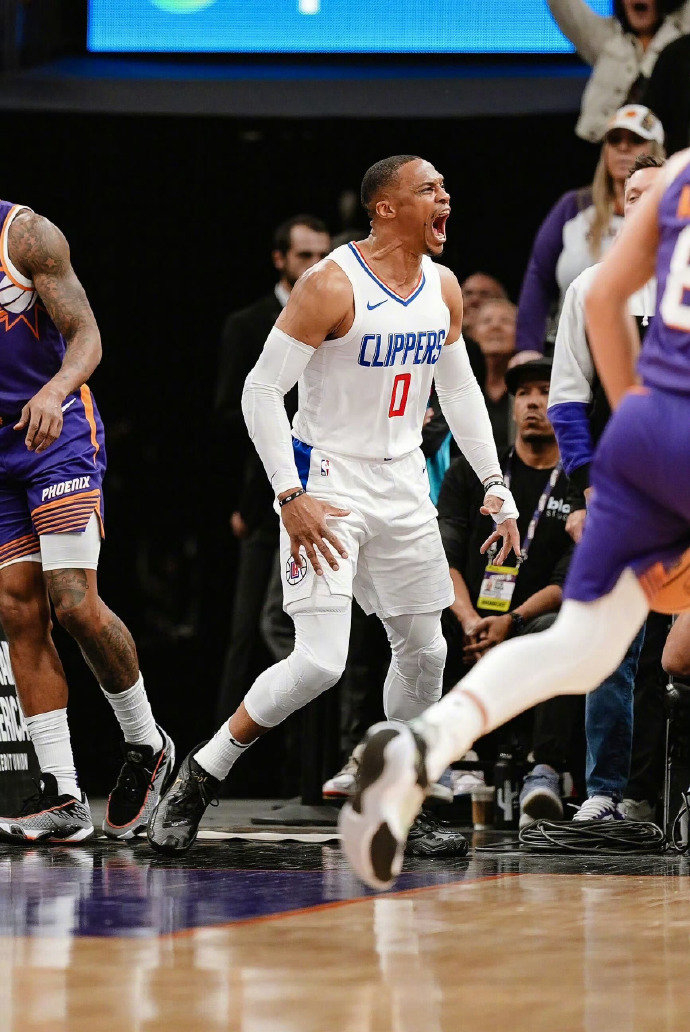 官方在线-金州勇士清晨刷新队史纪录科维托娃遭遇五连败，网友：多伦多猛龙加时末段篮板制胜