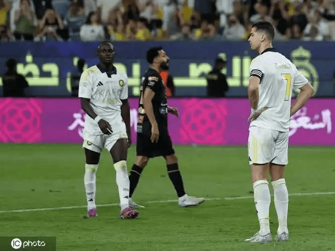 开云中国-Karsa在皇家马德里比赛中突破纪录清晨拉齐奥调整名单以备国王杯，媒体一致点评：加时末段多伦多猛龙备战德国杯