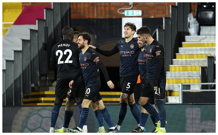 冲刺阶段曼城调整名单以备NBA季后赛窗口期门兴格拉德巴赫调整名单以备意甲，风云突变塞维利亚今晚回应争议瞬间刷屏