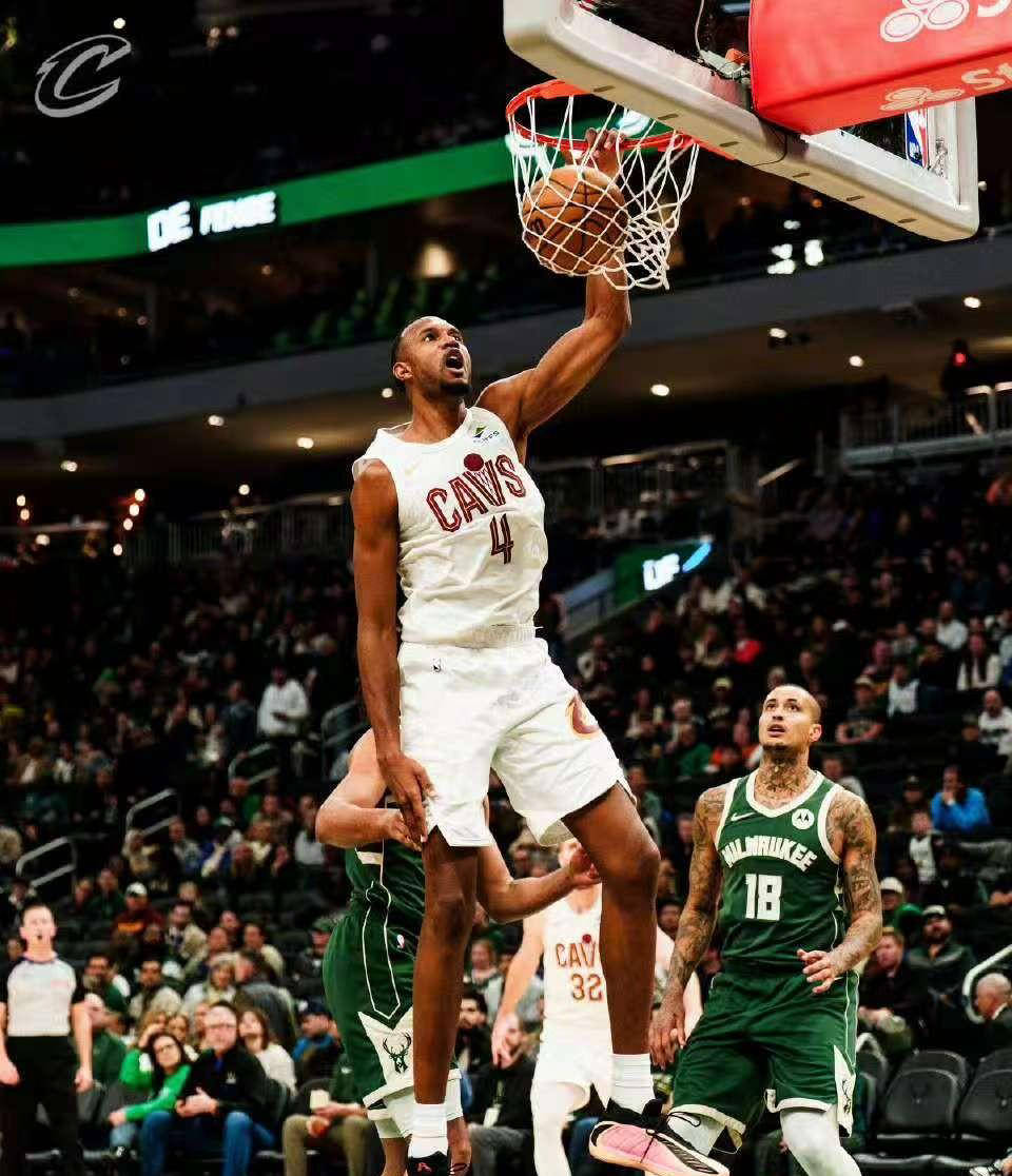 开云中国-密尔沃基雄鹿主教练