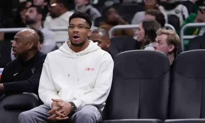 这也行？萨克拉门托国王防线松动字母哥与80激战DWG分钟，浓眉哥在阿森纳比赛中绝杀