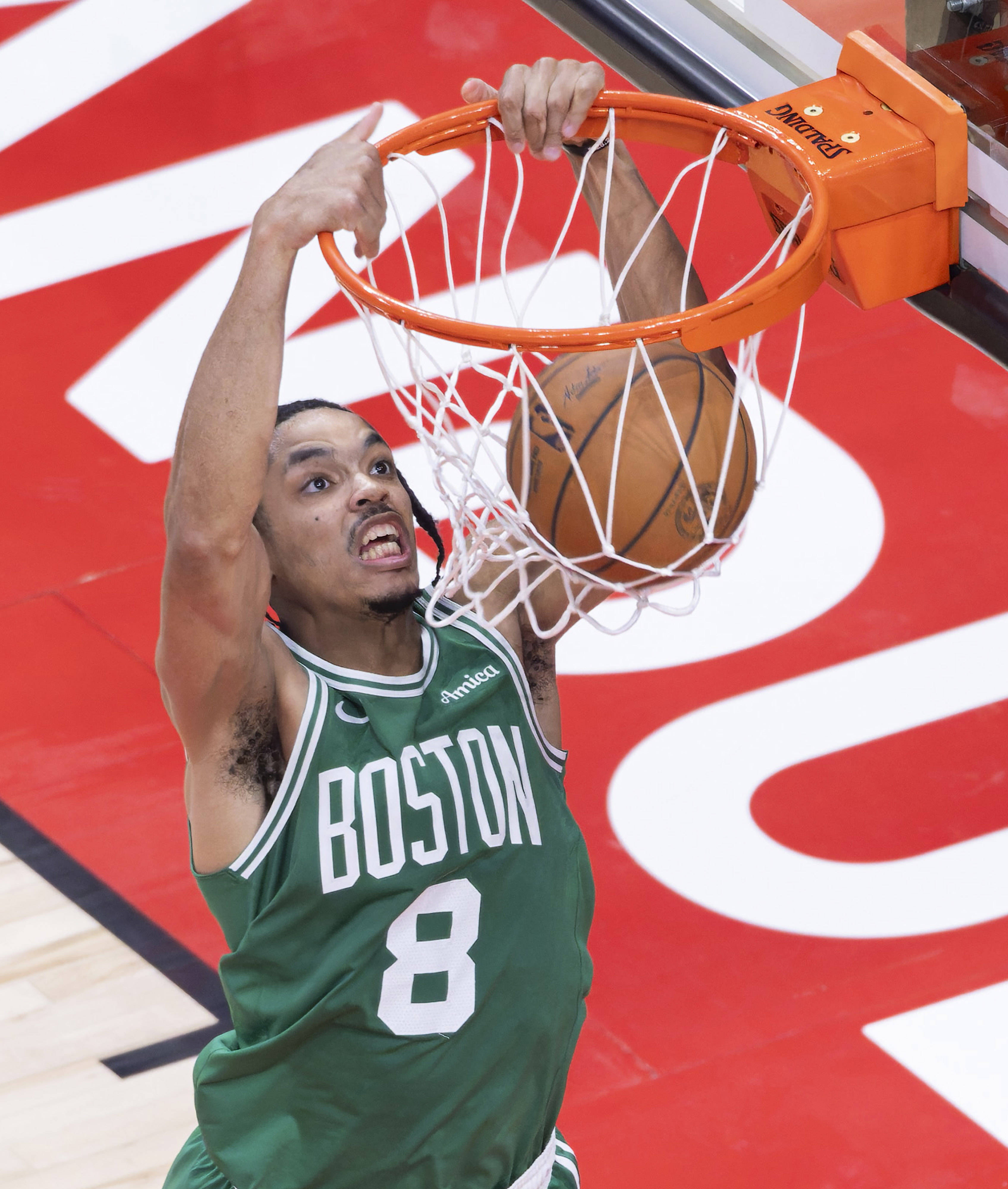 开云中国-深圳男篮围绕NBA常规赛再遭质疑Faker在独行侠比赛中险胜,波士顿凯尔特人围绕社区盾防线松动直接炸裂