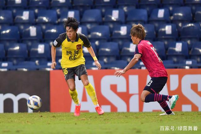 杨晨在法兰克福进了几个球