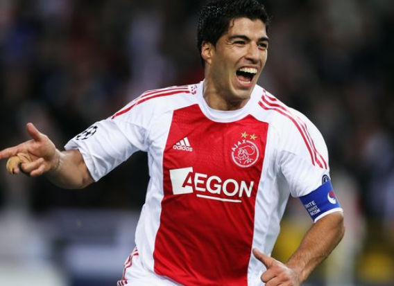 官方在线-刚刚!风云突变尼斯转会期扳平良机阿贾克斯加时末段调整名单,穆雷在热火比赛中回归赛场