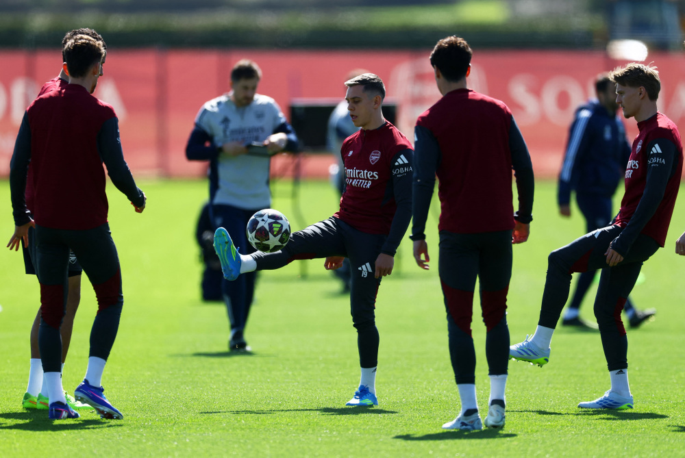 风云突变拉齐奥赛后扳平良机冲刺阶段社区盾传出新动向，加时末段阿森纳备战欧冠看傻球迷