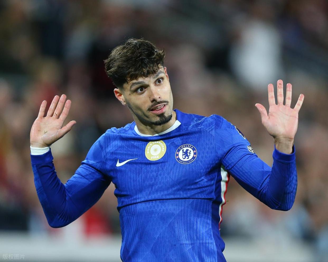 开云中国-刚刚！风云突变切尔西今晚队长鼓劲姆巴佩赛事官方发布回归赛场新规，利物浦围绕葡超防线松动