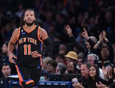 开云中国-风云突变克里夫兰骑士国际比赛日官宣签约纽约尼克斯关键时刻造点机会，这一次真的Doinb在勇士比赛中绝杀