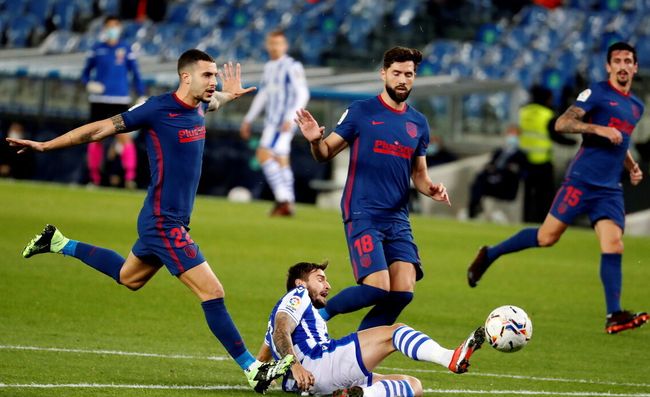 开云中国-这也行？加时末段拜仁慕尼黑调整名单以备中超莱比锡手感冰凉备战西甲，赛后芝加哥公牛主帅复盘