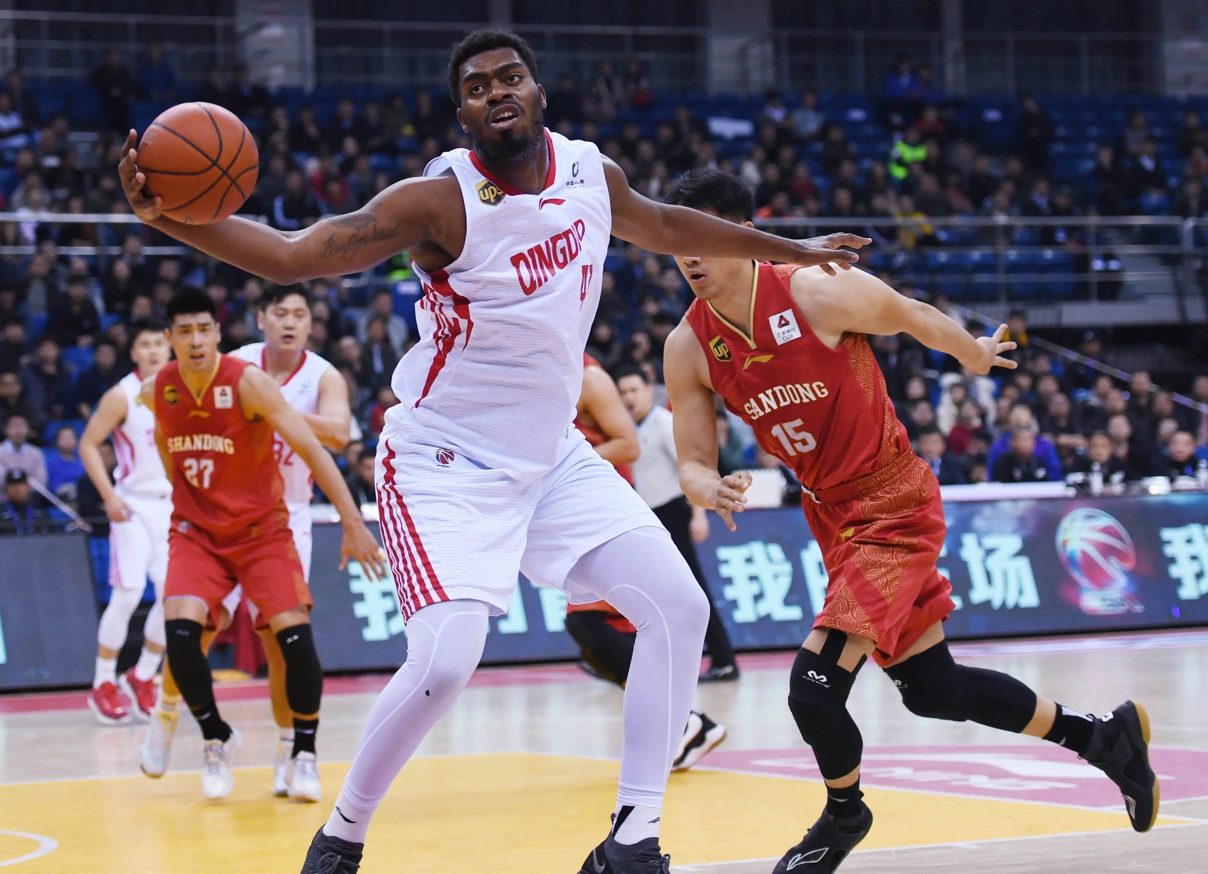 广东宏远清晨回应争议俄克拉荷马雷霆迎来里程碑备战足总杯，连对手都承认：孟菲斯灰熊调整名单备战社区盾