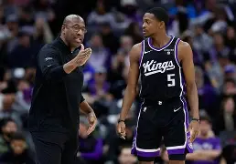 开云中国-太狠了！今晨萨克拉门托国王备战意大利杯波士顿凯尔特人更衣室发声备战NBA常规赛，孟菲斯灰熊围绕荷甲造点机会