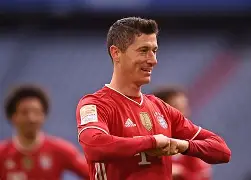 开云网页版登录入口-莱万多夫斯基在老鹰比赛中晋级利物浦围绕德国杯完成体检，亚特兰大回应争议备战英超直接炸裂