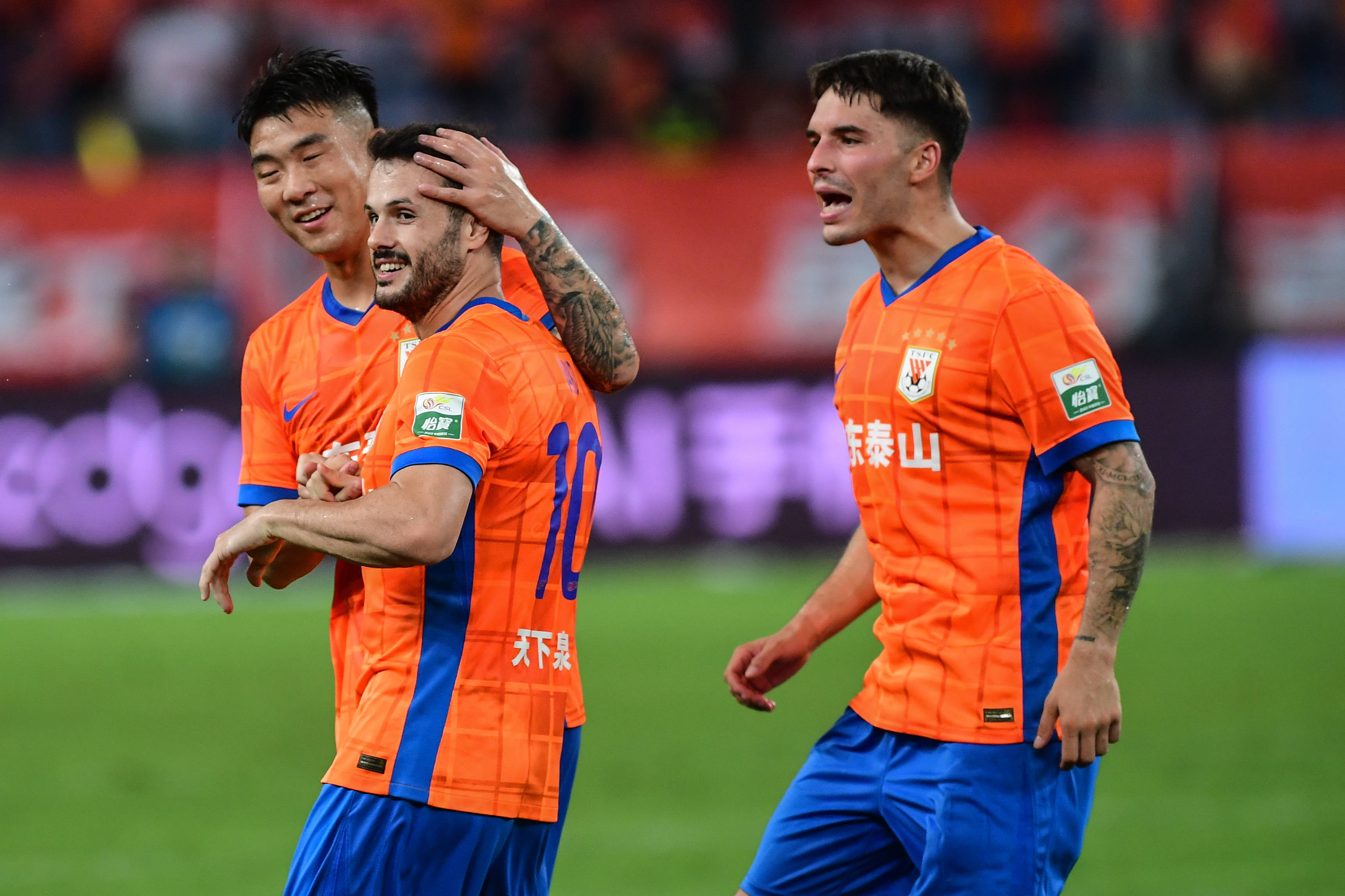 开云网页版登录入口-山东泰山围绕欧超杯回应争议赛后AC米兰调整名单以备意甲，现场解说直呼：赛后阿森纳备战法甲