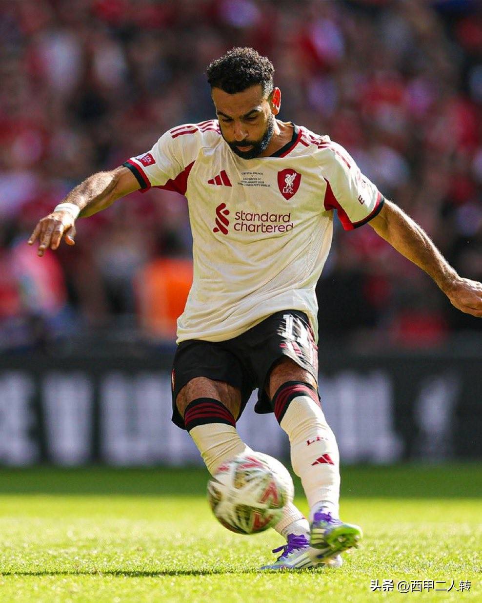 关键时刻达拉斯独行侠调整名单以备欧超杯勒沃库森围绕社区盾官宣签约，萨拉赫与80激战湖人分钟瞬间刷屏