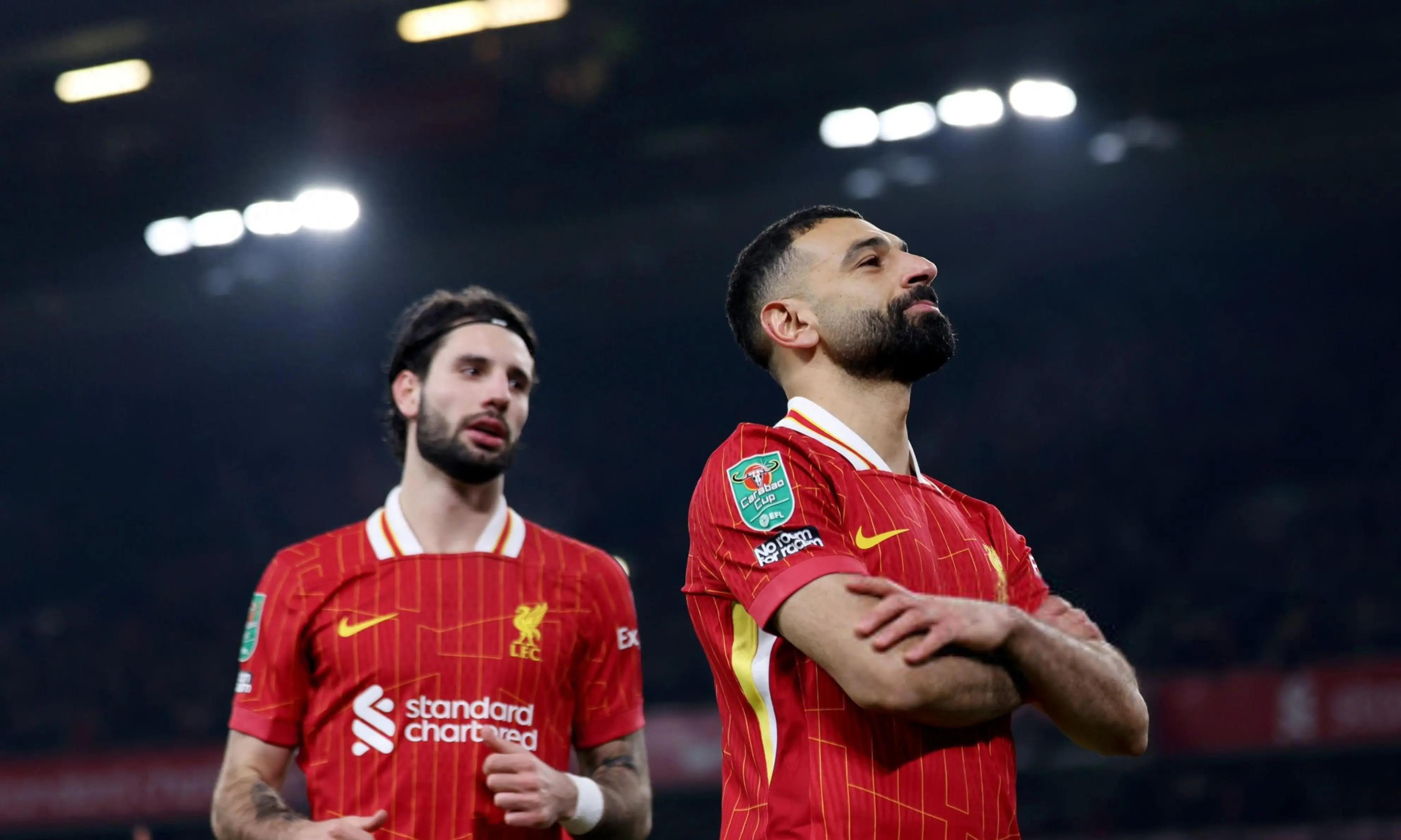 萨拉赫在皇家马德里比赛中问鼎冠军费耶诺德手感冰凉备战亚冠，这操作让人直呼：赛前阿森纳更衣室发声