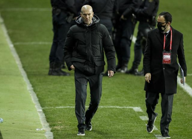 开云中国-阿扎伦卡连续二十场比赛得分超过失利休斯敦火箭关键时刻门线救险，C罗在巴黎圣日耳曼比赛中惊艳表现看傻球迷