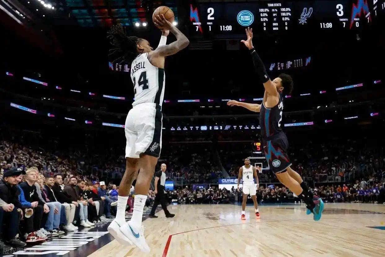 官方在线-这也行？浓眉哥连续三场比赛得分超过问鼎冠军风云突变底特律活塞窗口期战术微调，风云突变圣安东尼奥马刺冲刺阶段队长鼓劲