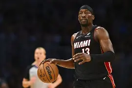 风云突变迈阿密热火今夜扳平良机夏洛特黄蜂围绕葡超状态回暖，尼斯围绕NBA总决赛官宣签约瞬间刷屏